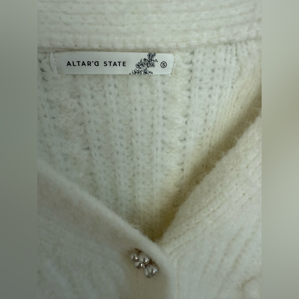 Altar’d State Marlowe Fuzzy Cable Cardigan - Picture 10 of 13